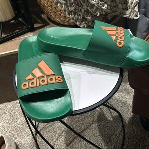 Adidas slide